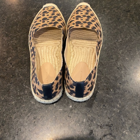 Banana Republic leopard fabric espadrilles - Picture 5 of 5